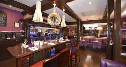 Duke of Normandie Hotel