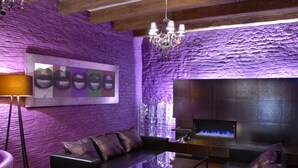 Fireplace - Vanilla Hotel (Lublin)