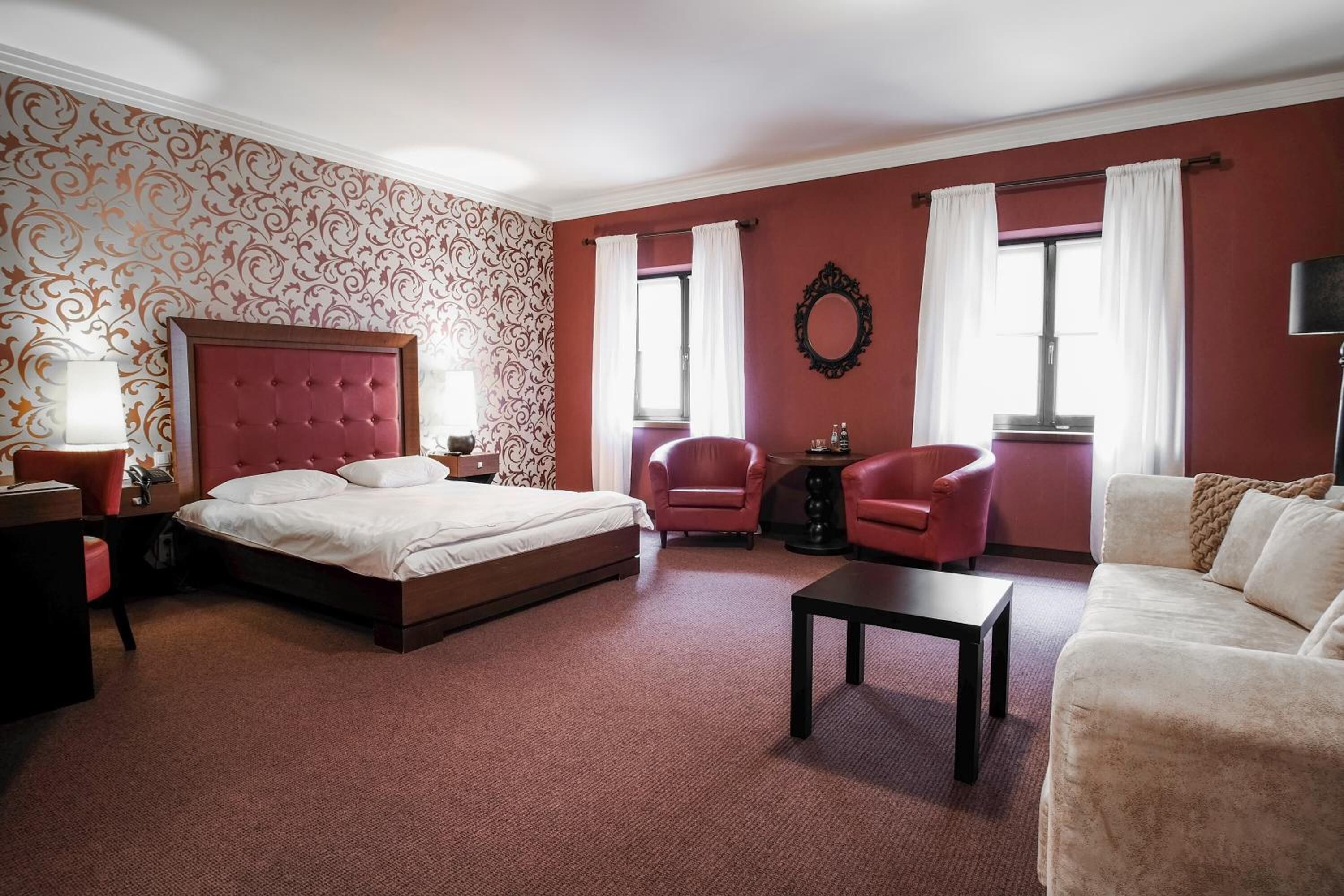 in-room safe, blackout curtains, iron/ironing board