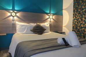 Chambre double | Bureau, accĂšs au Wi-Fi (inclus), literie fournie