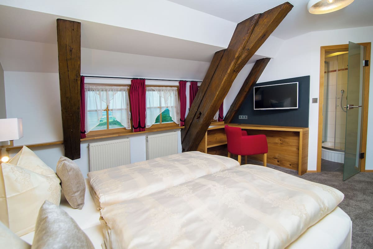 Classic Double Room