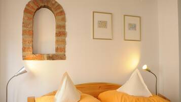 Allergikerbettwaren, individuell eingerichtet, Schreibtisch