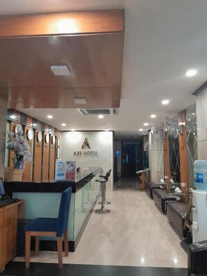 Reception - A25 Hotel - 45 Phan Chu Trinh (Hanoi)