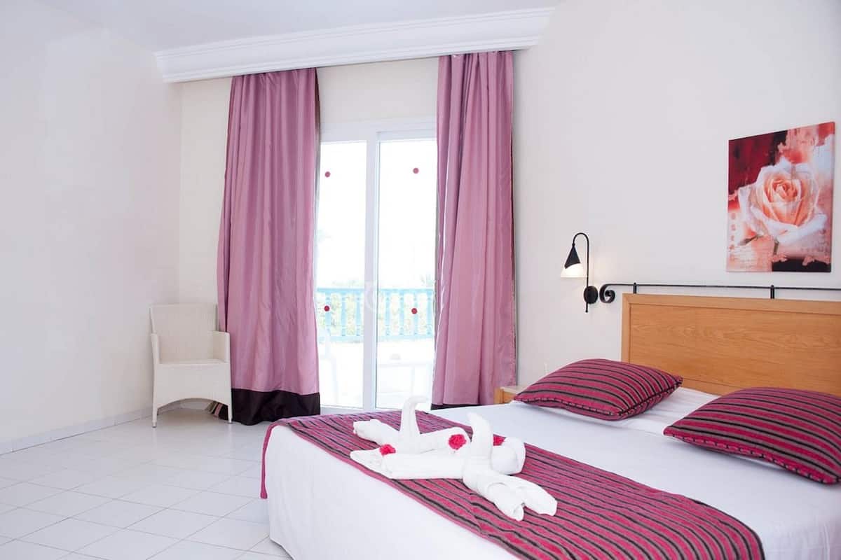 1 chambre, Wi-Fi gratuit, draps fournis