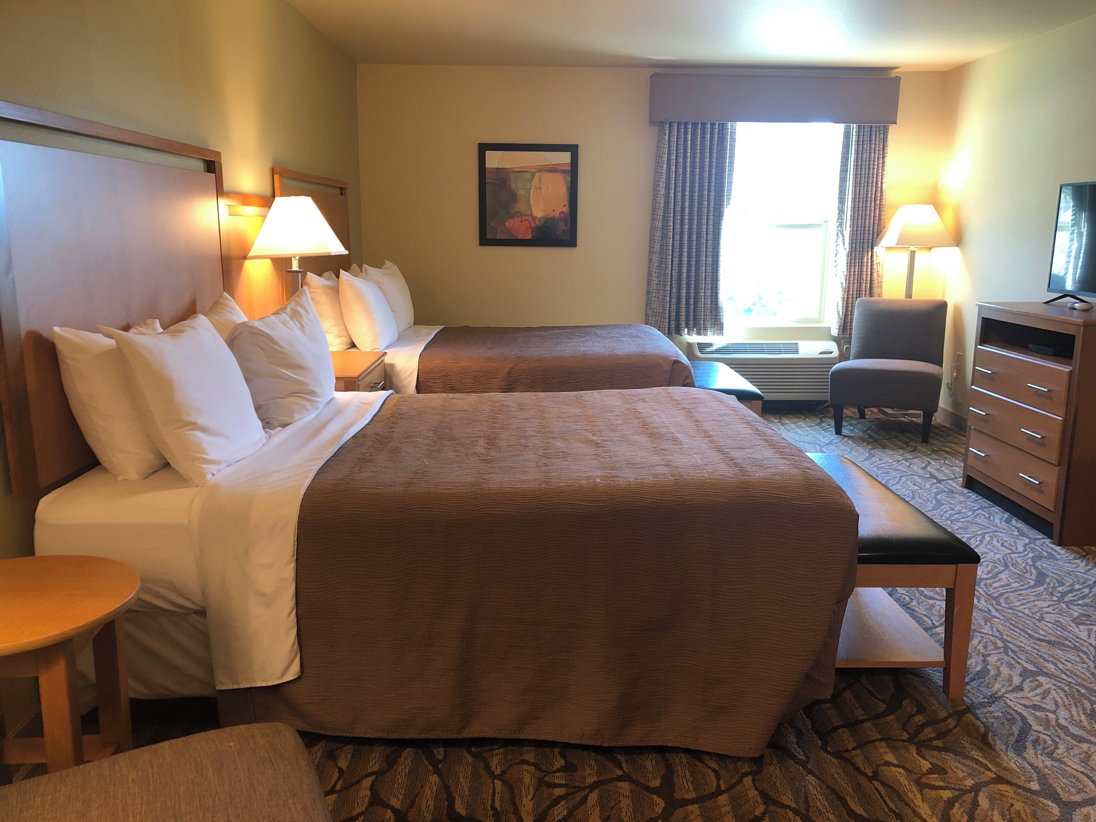 1 bedroom, premium bedding, desk, blackout curtains