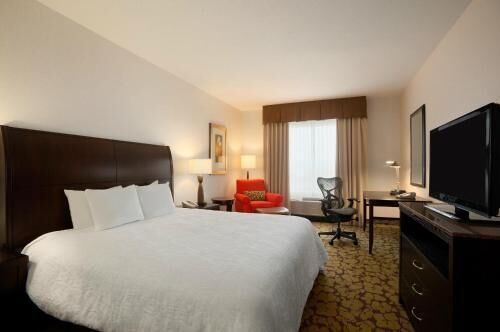 Zimmersafe, schallisolierte Zimmer, Bügeleisen/Bügelbrett