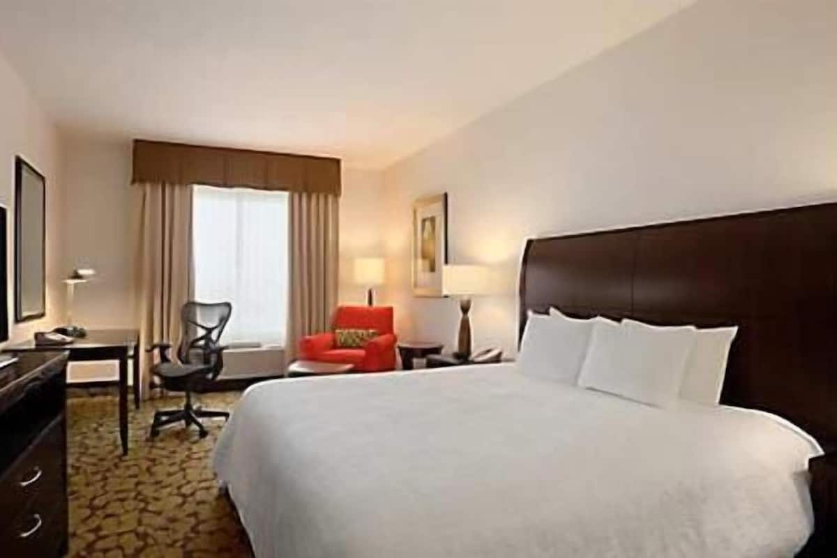 In-room safe, soundproofing, iron/ironing board, free cribs/infant beds