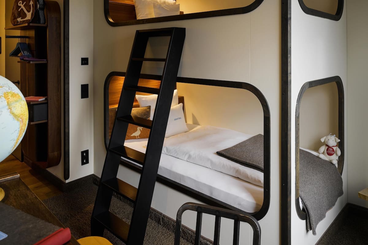 Medium Bunk Bed | Roupas de cama premium, edredons de pluma