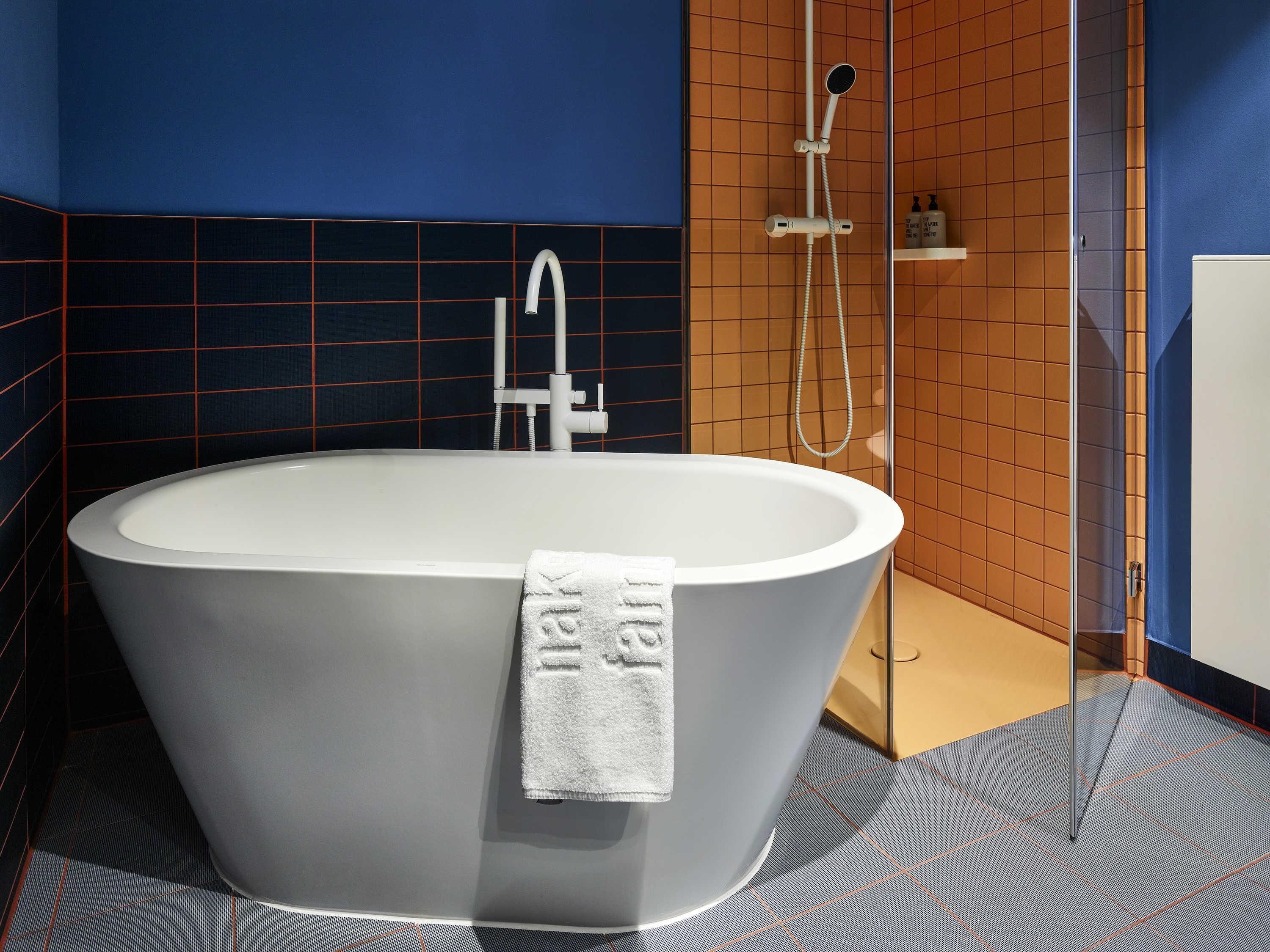 extra large | 1 bedroom, premium bedding, down duvets, free minibar