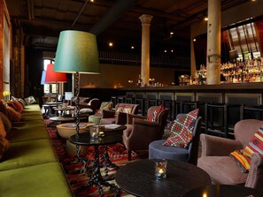 Bar (on property) - 25hours Hotel HafenCity (Hamburg)