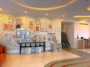 Property entrance - The Cove by Renzzi (Miami Beach)