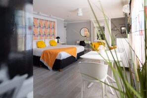 Fashion Suite, one king bed