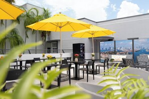 Terrace/patio - The Cove by Renzzi (Miami Beach)