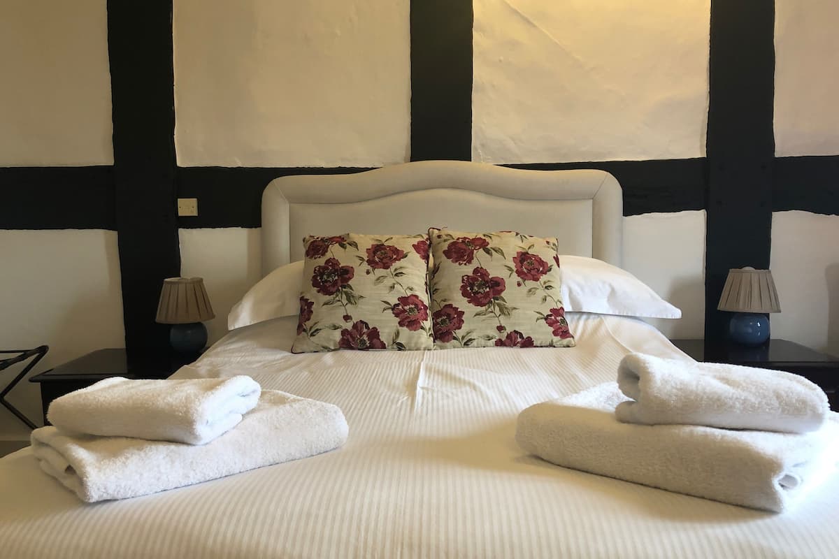 Double room-Deluxe-Ensuite with Shower