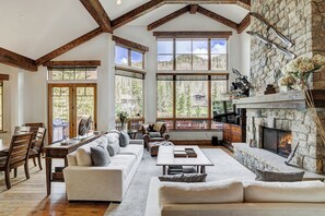 TV, fireplace - Legendary Lodging at the Ritz Carlton Residences Vail (Vail)