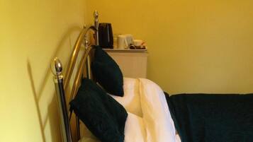 Selimut bulu angsa dan didekorasi berbeda-beda