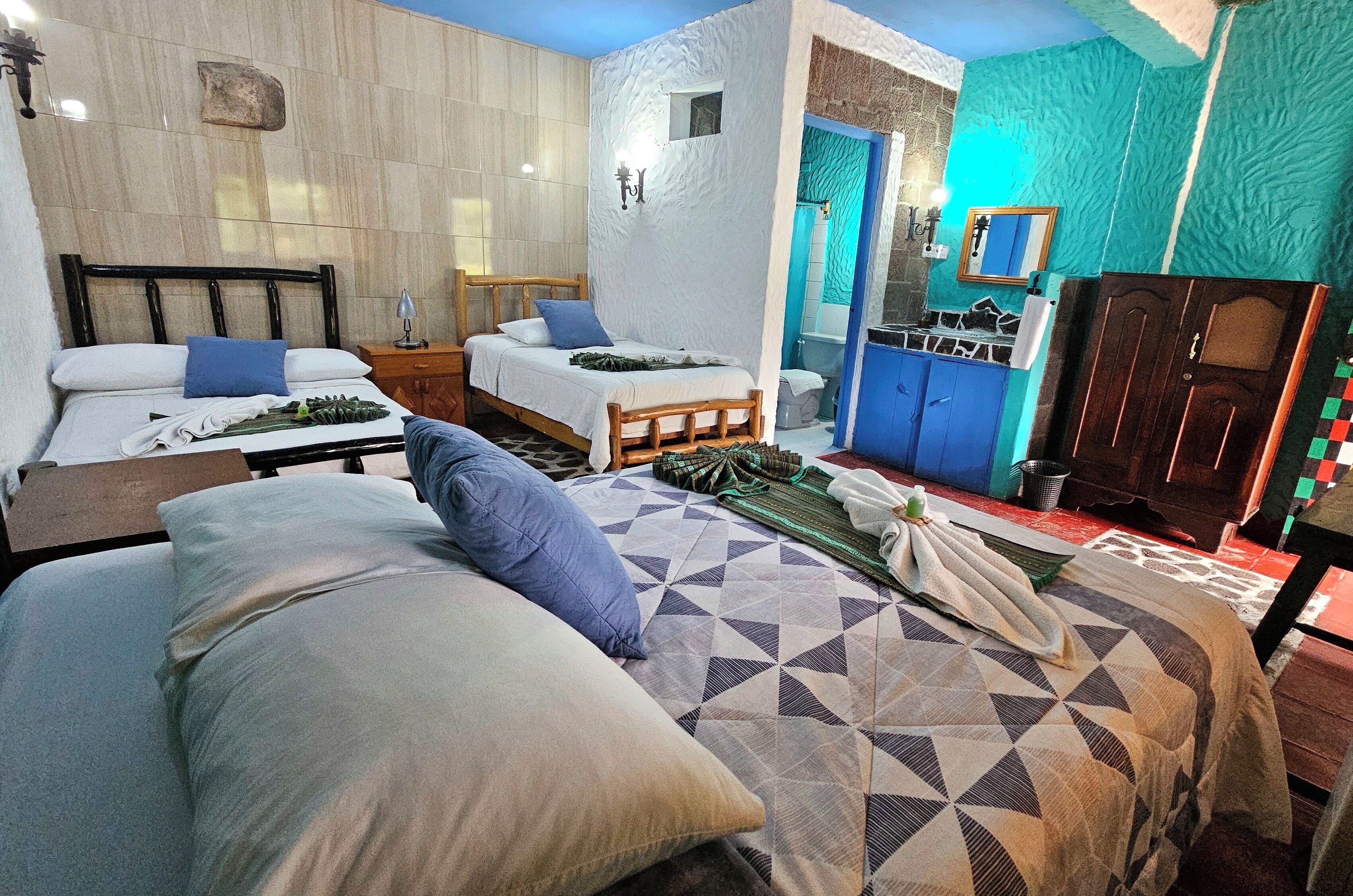 triple room | 1 bedroom, individually decorated, desk