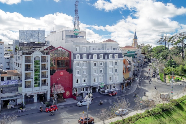 Bagian depan properti