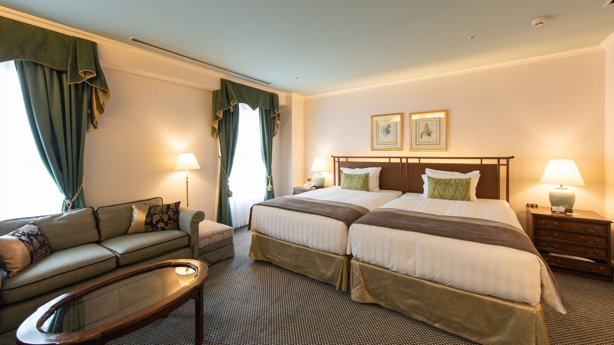 Minibar, in-room safe, individually decorated, individually furnished