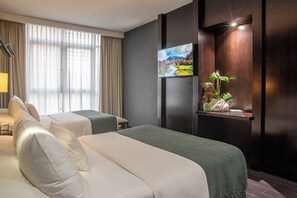 Down duvets, minibar, in-room safe, desk - Lennox Hotel Buenos Aires (Buenos Aires)