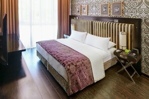 Couette en duvet d'oie, minibar, coffres-forts dans les chambres, bureau