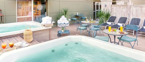 Sauna, bain à remous, massages