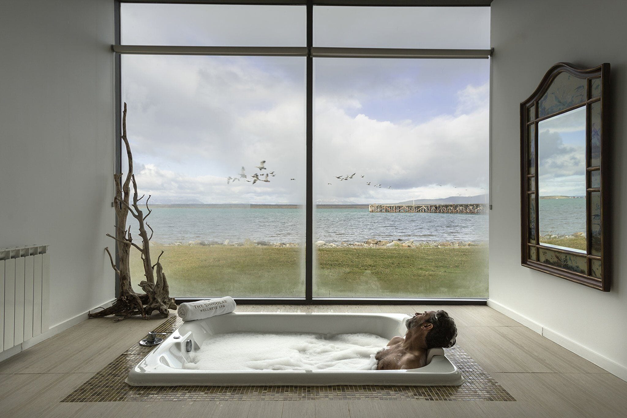 Couples treatment rooms, sauna, hot tub, steam room, body treatments