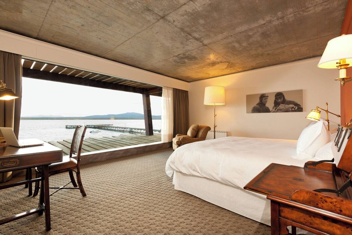 free minibar, in-room safe, desk, blackout curtains