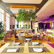 YOTEL New York Times Square, Select by Hilton
