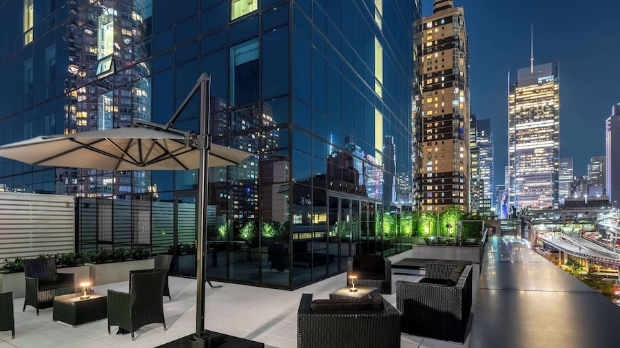 YOTEL New York Times Square