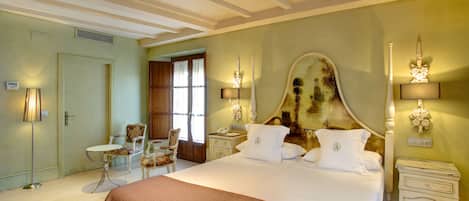 Superior Double Room | Down comforters, memory foam beds, minibar, individually decorated