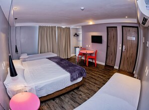Superior Room, Ocean View | Premium bedding, pillowtop beds, minibar, in-room safe - B Hotel (Salvador)