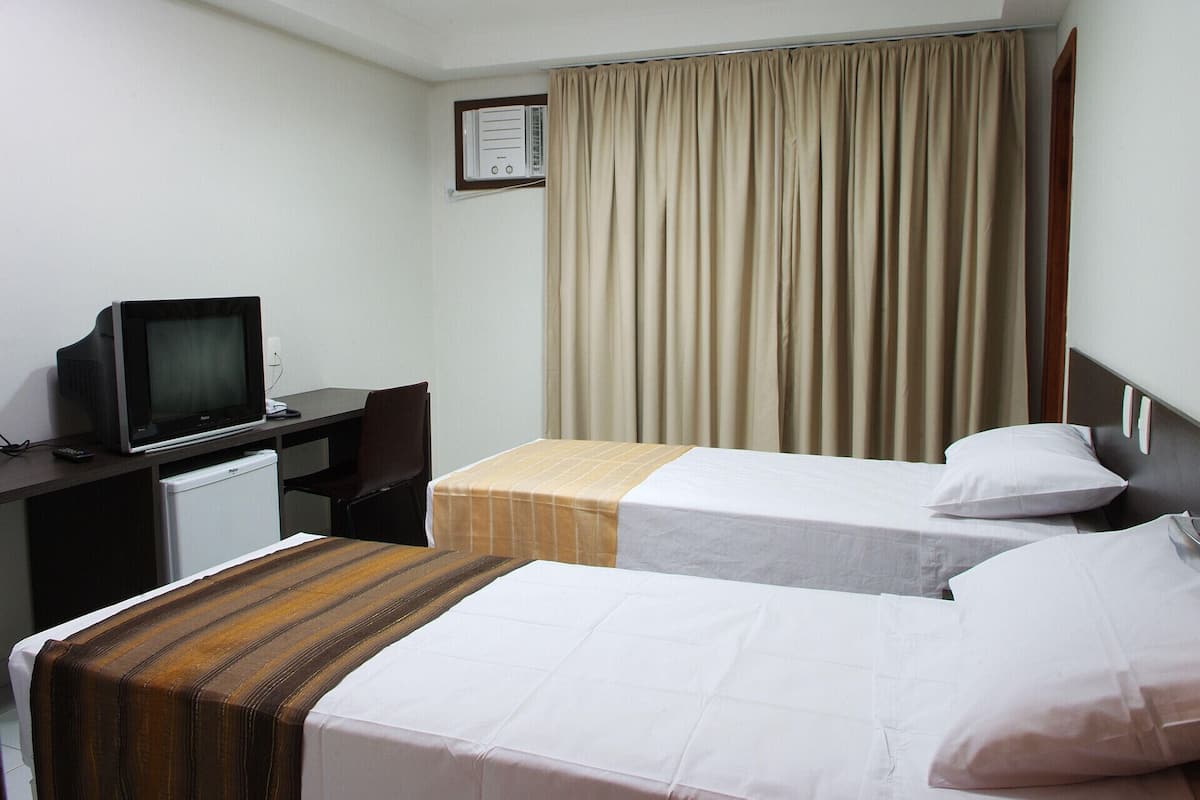 Premium bedding, pillowtop beds, minibar, in-room safe