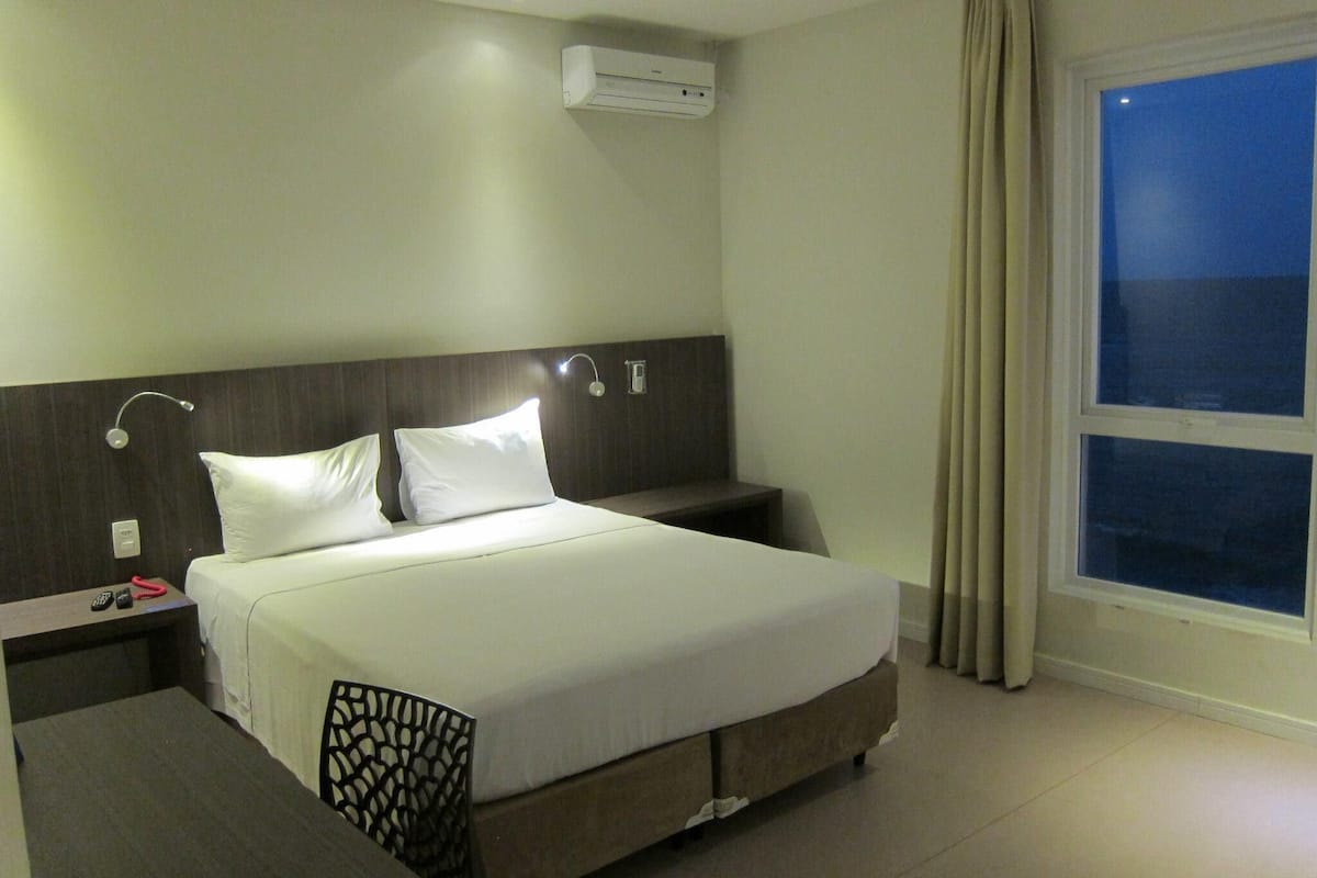 Literie de qualité supérieure, surmatelas, minibar