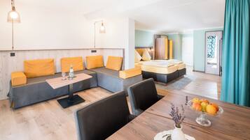 Junior Suite, Terrace | Premium bedding, minibar, in-room safe, desk