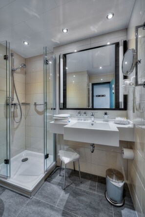 Free toiletries, hair dryer, bathrobes, slippers - Waldhotel Sonnenberg (Bollendorf)