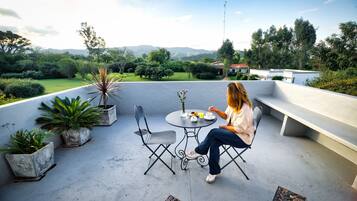 Deluxe Double Room | Terrace/patio
