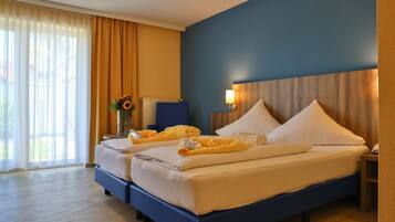 In-room safe, free WiFi, bed sheets