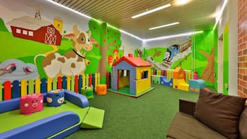 Children’s play area – indoor