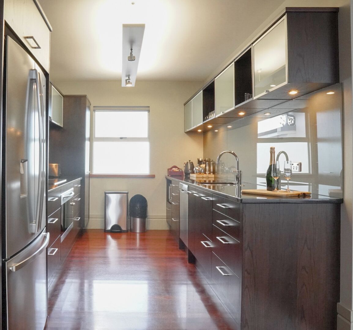 Departamento estándar, cocina | Sábanas de algodón egipcio y ropa de cama de alta calidad 