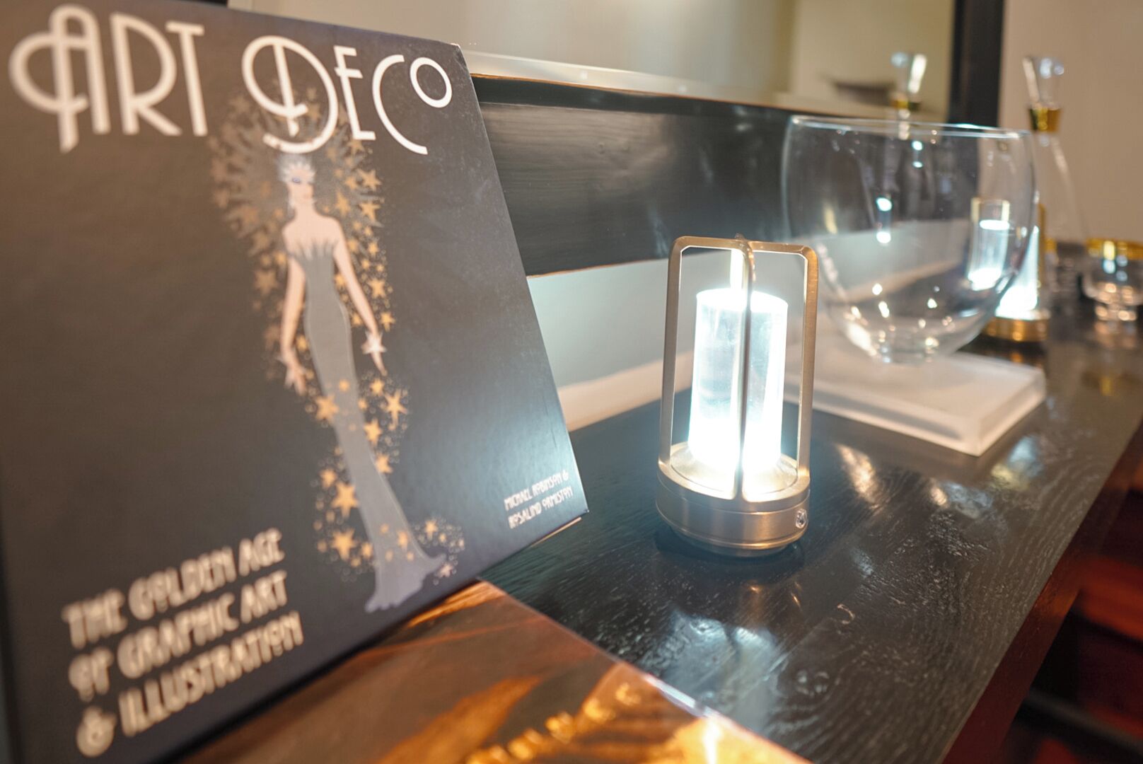 deco decant penthouse | egyptian cotton sheets, premium bedding, pillow-top beds