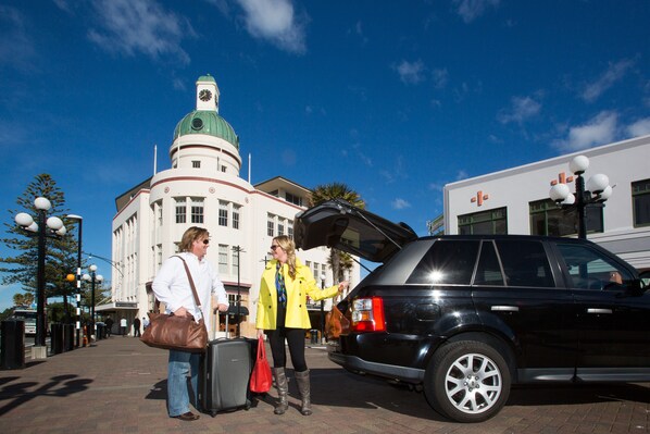 Reservations required for nearby parking - The Dome Boutique Apartments (Napier)