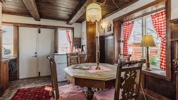 Garden View Studio | Biancheria da letto di alta qualità, materassi a doppio strato