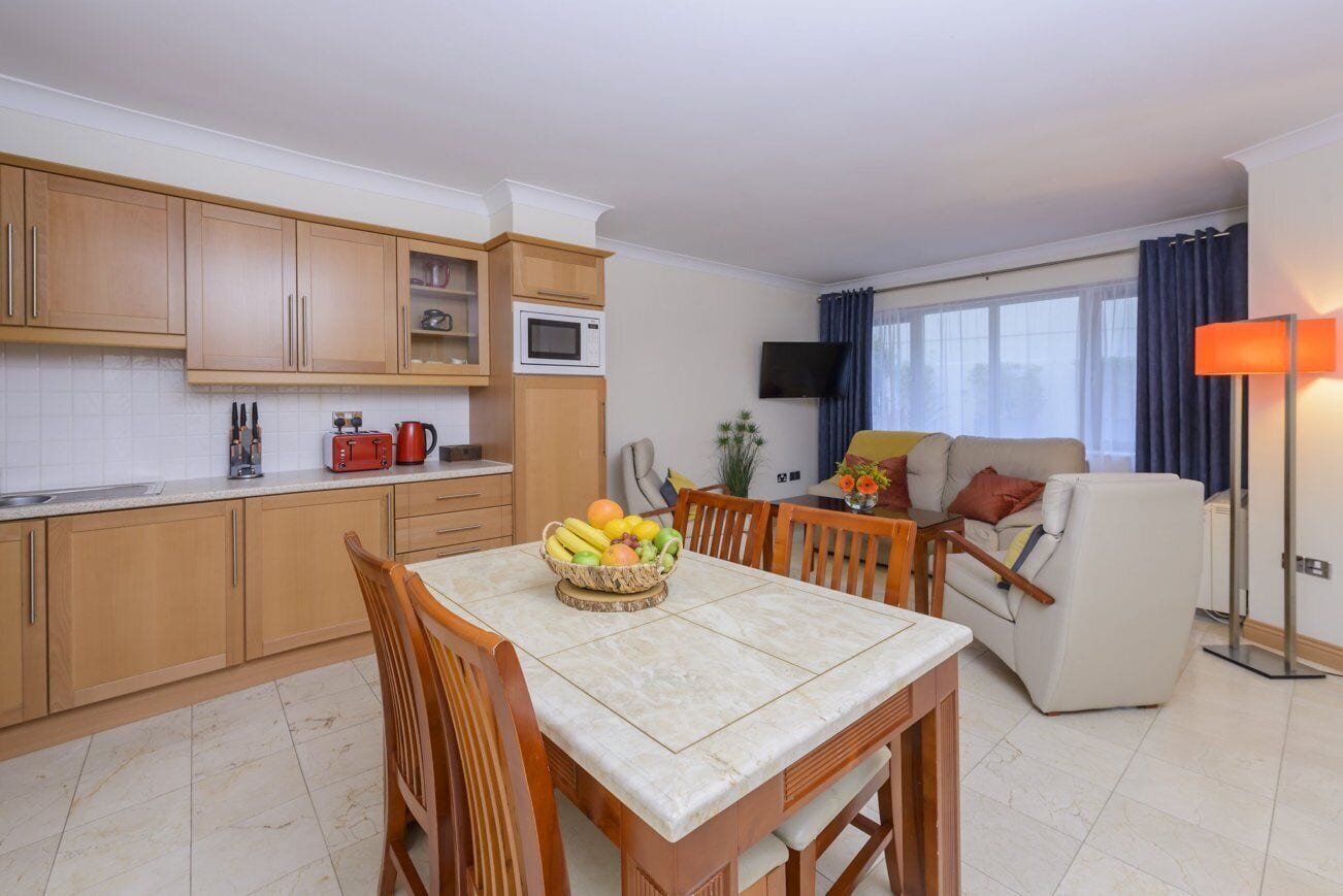 Standard Apartment, 2 Bedrooms | Living area