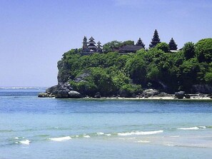 Beach - POP! Hotel Teuku Umar Denpasar - Bali (Denpasar)