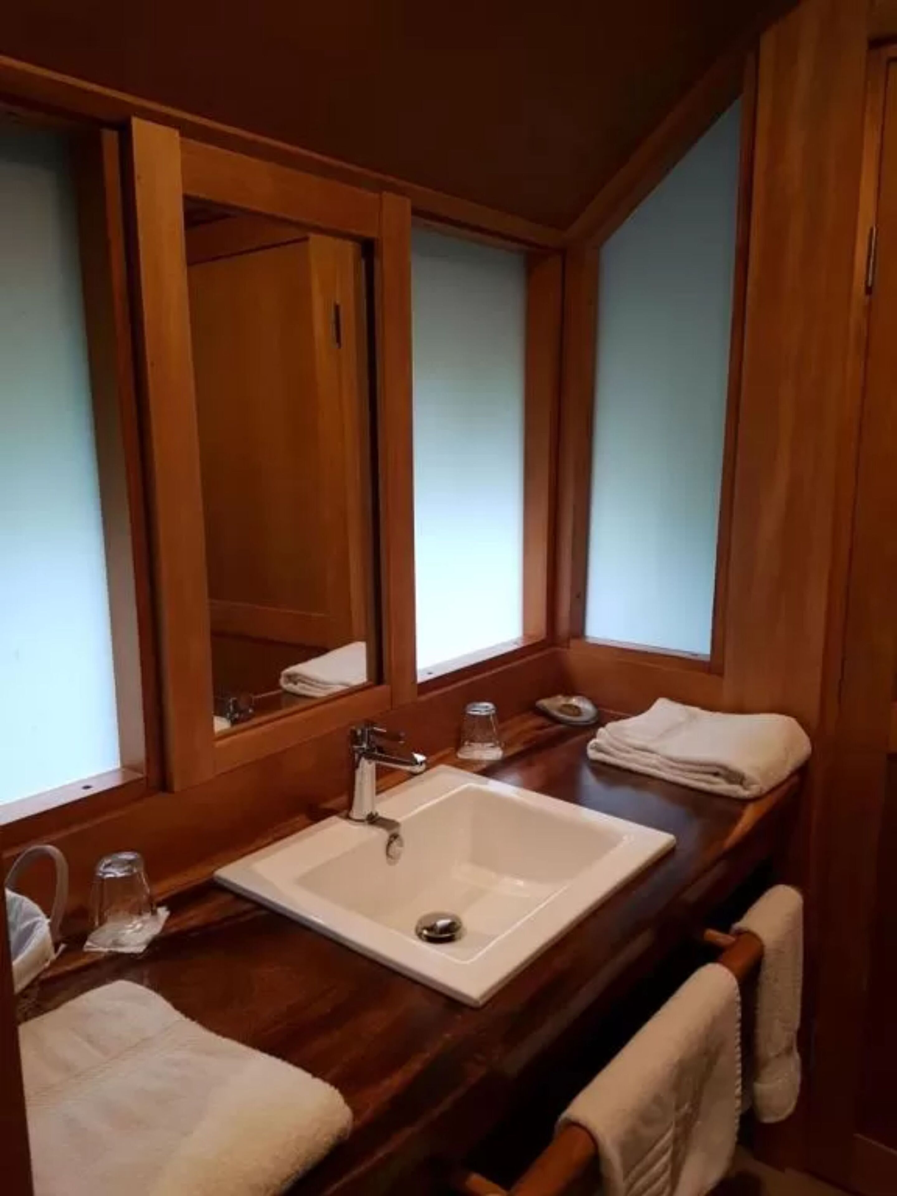 bungalow, garden area | bathroom | shower, free toiletries, hair dryer, towels