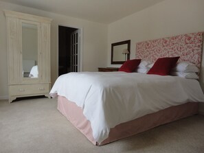 Desk, iron/ironing board, free WiFi, bed sheets