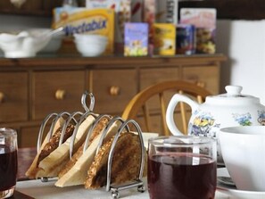 Food and drink - Angel House - B&B (Ludlow)