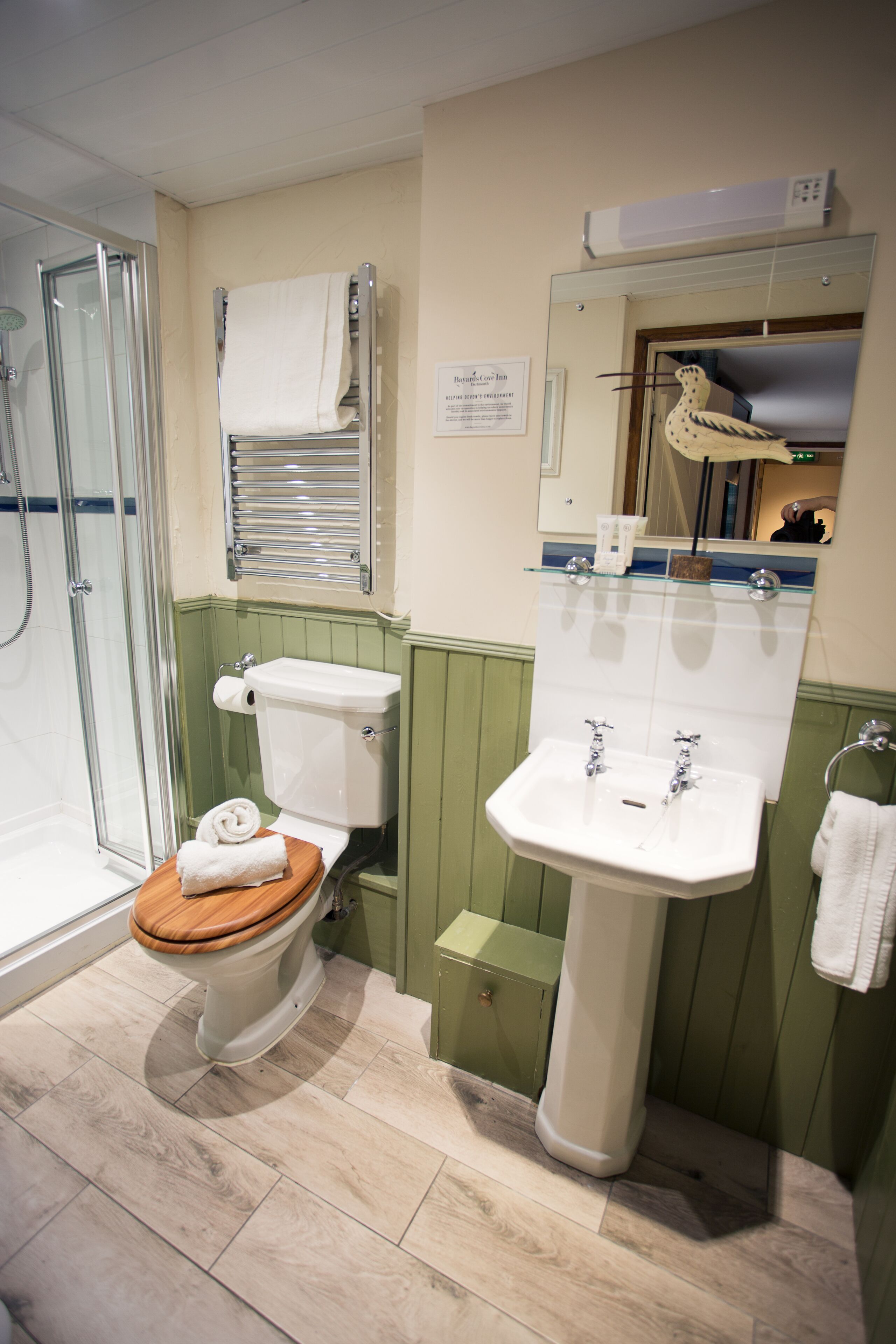 deluxe triple room, ensuite | bathroom