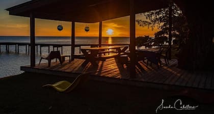 Linareva Moorea Beach Resort